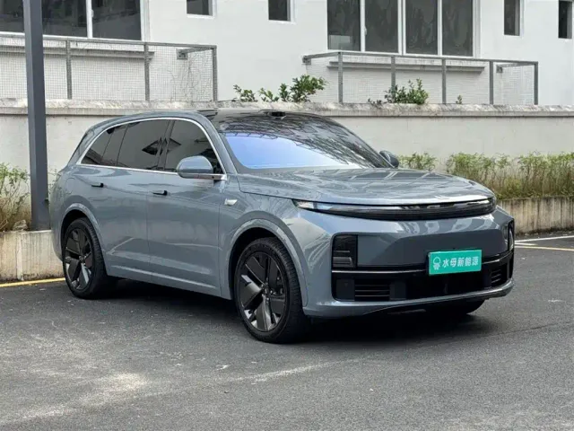 Li Auto L7 — Фото автомобиля 11