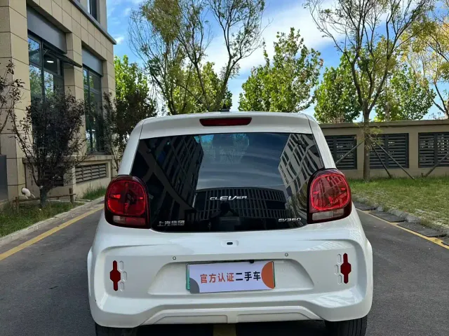 Roewe Clever — Фото автомобиля 8