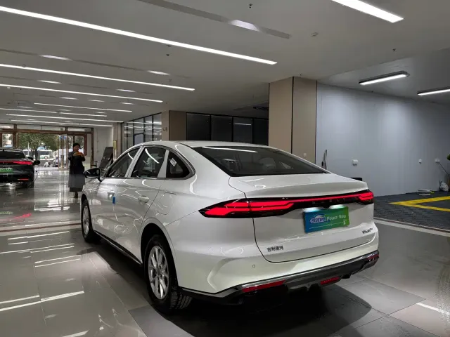 Geely Galaxy Stellar 6 — Фото автомобиля 7