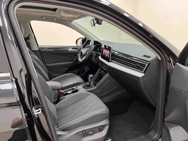 Volkswagen Tiguan L 2025 Model 300TSI Auto 2WD Dragon Edition — Фото автомобиля 22