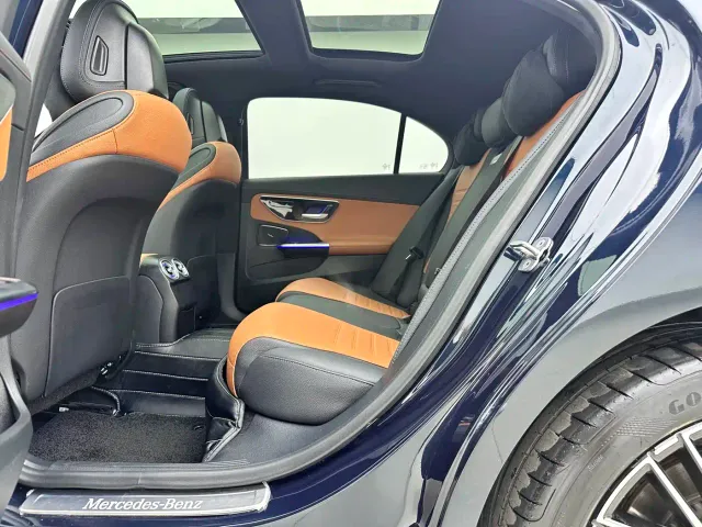 Mercedes-Benz C-Class — Фото автомобиля 7