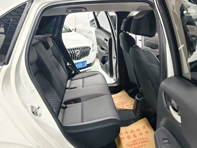 Honda Fit — Фото автомобиля 9