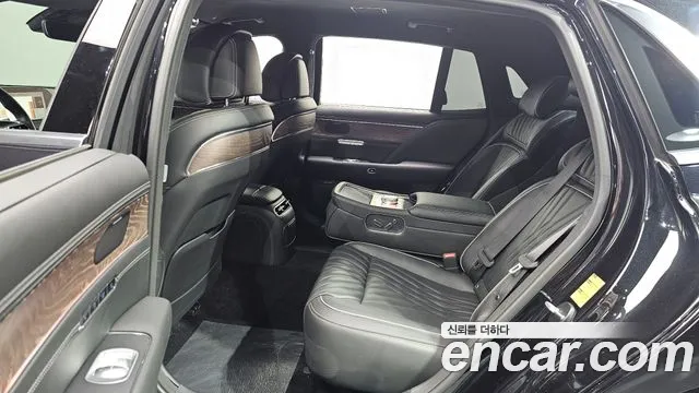 Genesis G90 Бензин 3.5 турбо AWD — Фото автомобиля 11