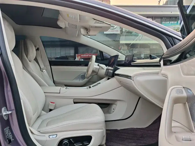 Luxeed S7 — Фото автомобиля 11