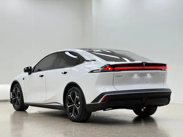Deepal SL03 — Фото автомобиля 4