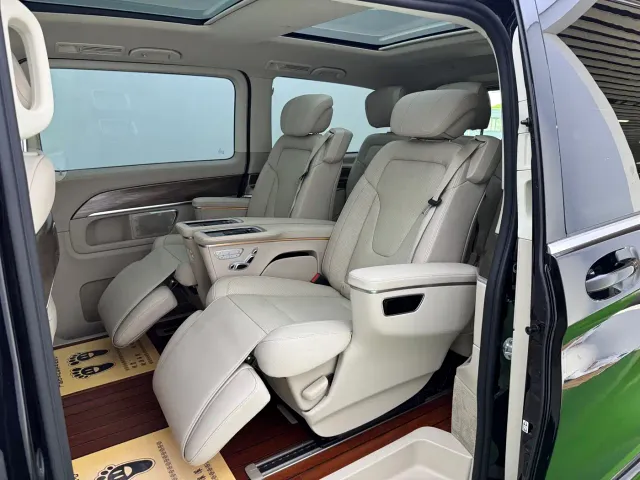Mercedes-Benz V-Class — Фото автомобиля 6