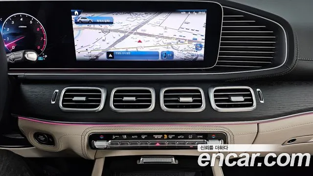 Mercedes-Benz GLE-Class — Фото автомобиля 14