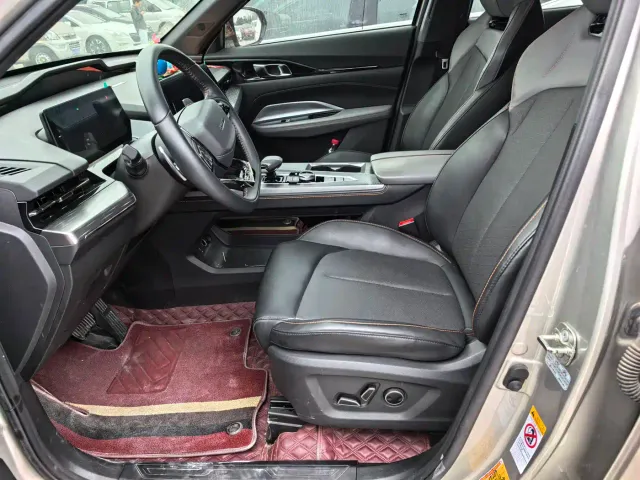 Changan Z6 — Фото автомобиля 4