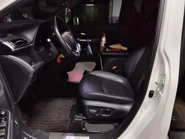Toyota Granvia — Фото автомобиля 7