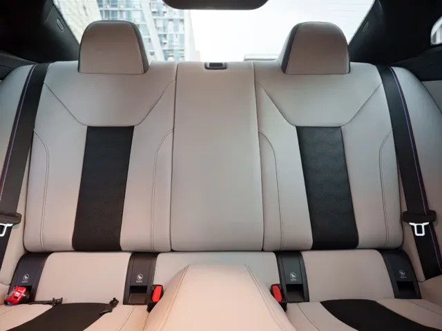BMW M4 — Фото автомобиля 19