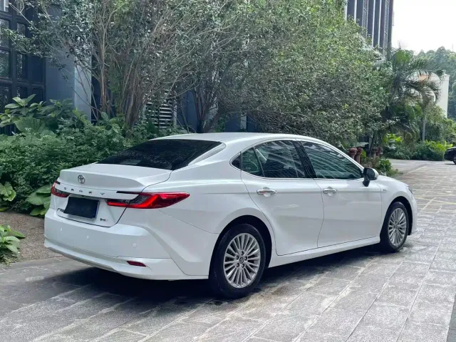 Toyota Camry — Фото автомобиля 6