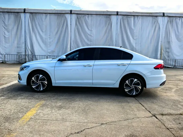 Volkswagen Bora — Фото автомобиля 8