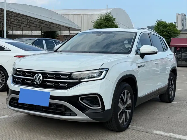Фотография автомобиля — Volkswagen Tayron