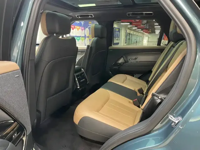 Land Rover Range Rover Sport 2023 400PS Dynamic SE — Фото автомобиля 12