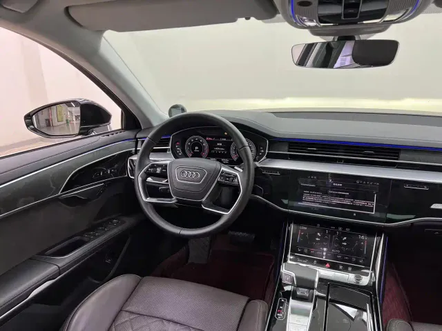 Audi A8 — Фото автомобиля 25