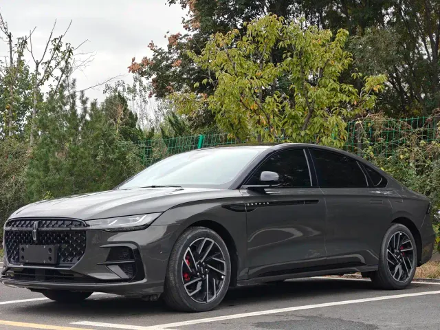 Фотография автомобиля — Lincoln Z