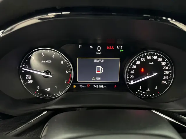 Buick Envision Plus — Фото автомобиля 11