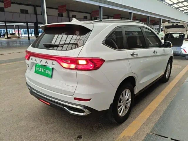Haval M6 — Фото автомобиля 6