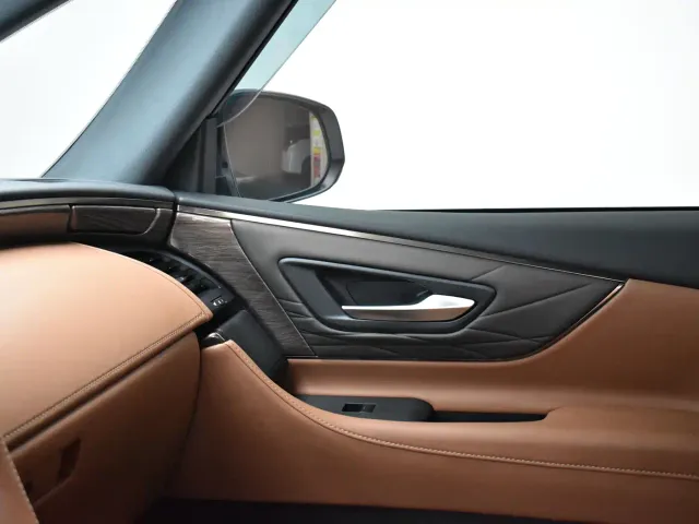 Toyota Alphard — Фото автомобиля 15