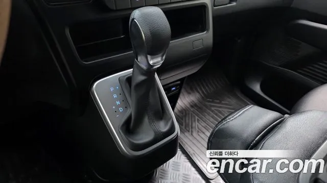 Hyundai Staria — Фото автомобиля 12