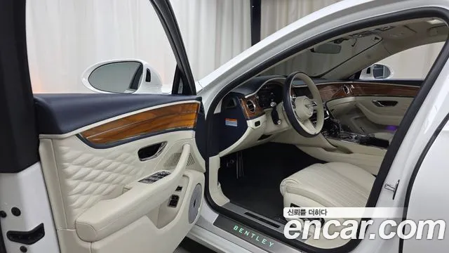 Bentley Flying Spur 3rd Gen — Фото автомобиля 15