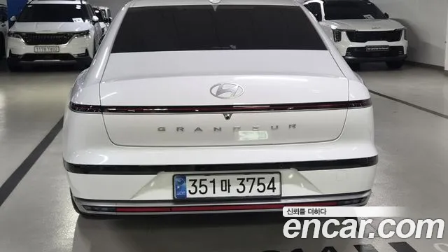 Hyundai Grandeur GN7 — Фото автомобиля 4