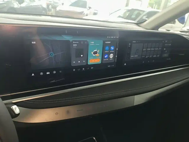 Maxus Dajia 9 — Фото автомобиля 12