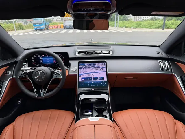 Mercedes-Benz S-Class — Фото автомобиля 4