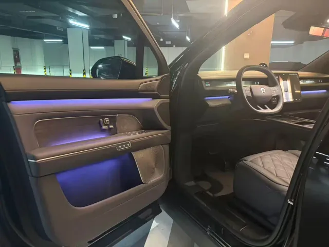 Nio ES8 — Фото автомобиля 4