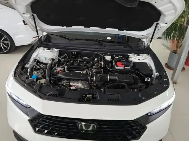 Honda Accord — Фото автомобиля 19