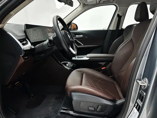 BMW X1 — Фото автомобиля 11