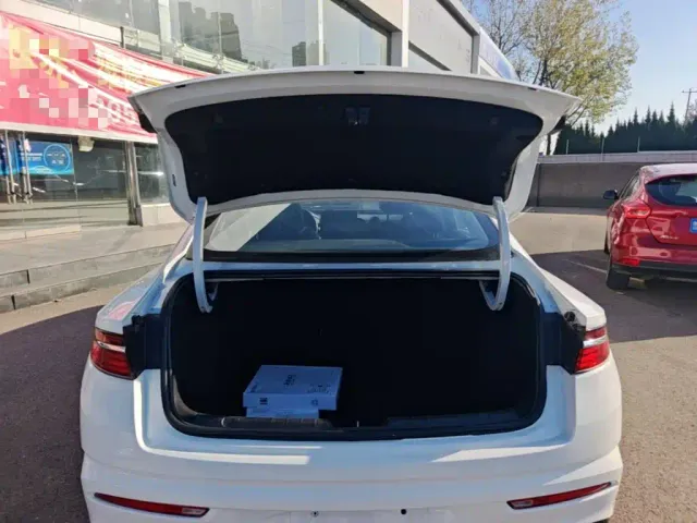Geely Xingrui — Фото автомобиля 18
