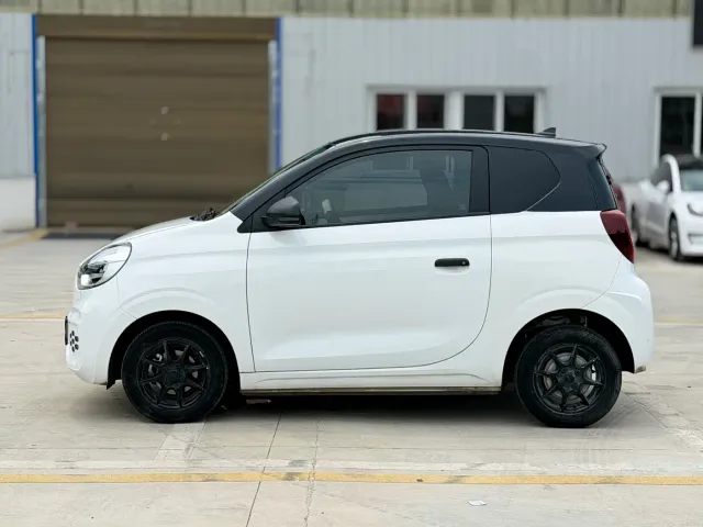 Roewe Clever — Фото автомобиля 4