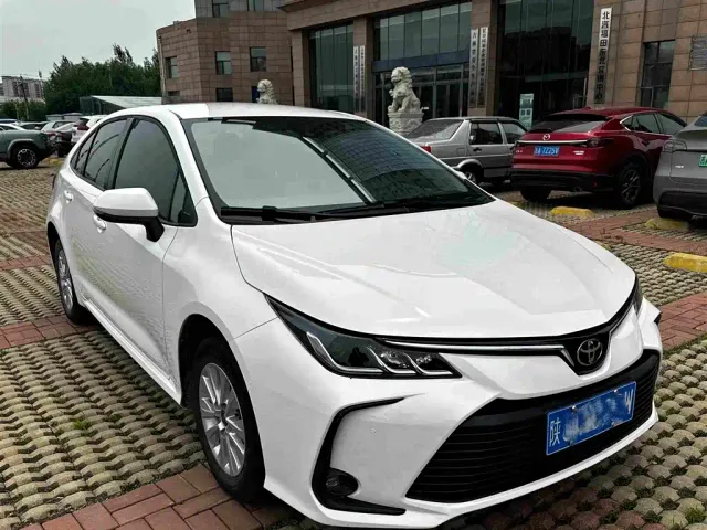 Toyota Corolla — Фото автомобиля 3