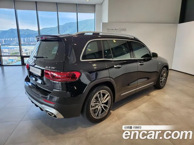 Mercedes-Benz GLB-Class — Фото автомобиля 5