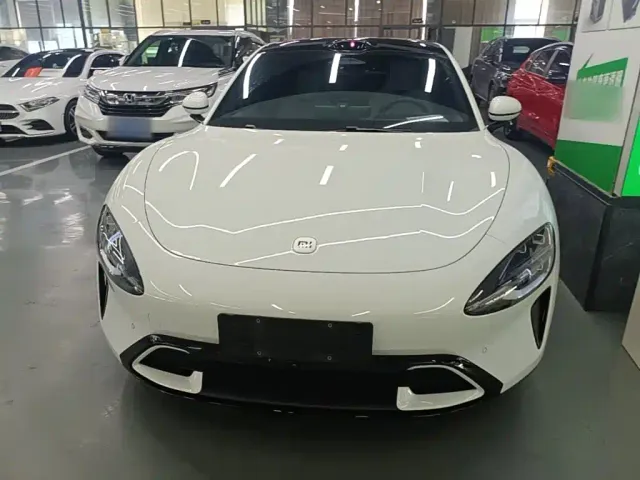 Xiaomi SU7 — Фото автомобиля 2