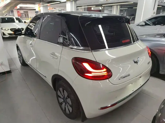 Wuling Bingo — Фото автомобиля 4