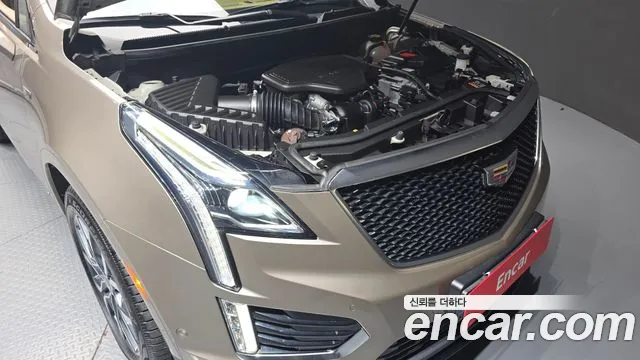 Cadillac XT5 — Фото автомобиля 9