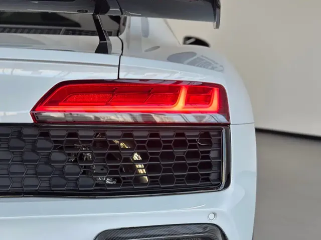 Audi R8 — Фото автомобиля 22