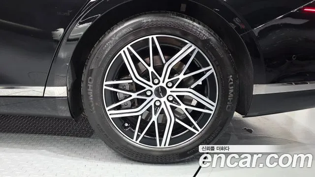 Genesis G90 RS4 — Фото автомобиля 6