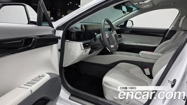 Hyundai Grandeur GN7 — Фото автомобиля 14