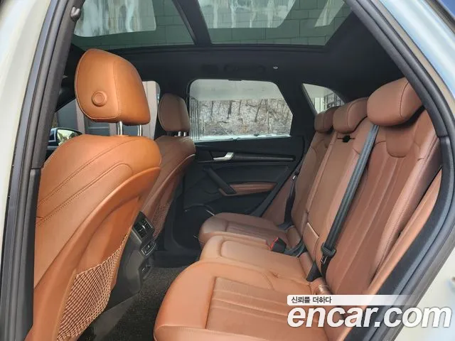 Audi Q5 45 TFSI quattro Premium — Фото автомобиля 7