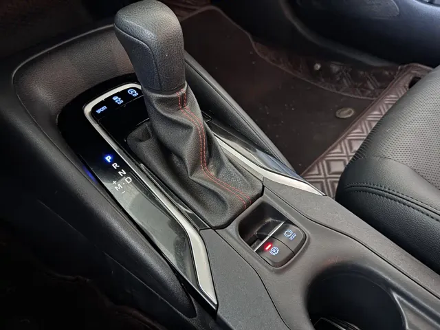 Toyota Corolla — Фото автомобиля 14