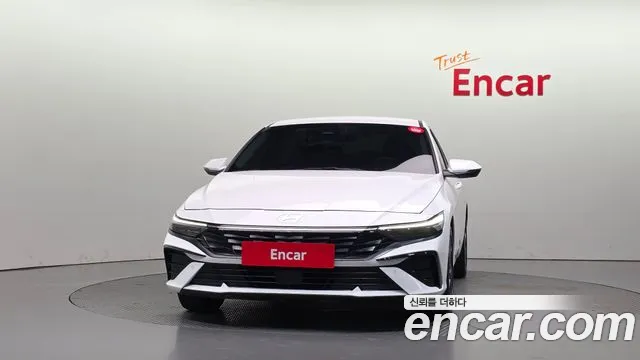 Hyundai AVANTE Новый Avante (CN7) — Фото автомобиля 3