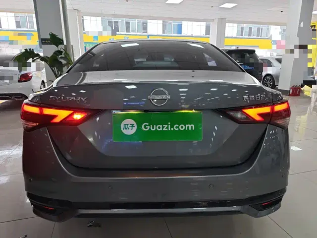 Nissan Sylphy 2023 1.6L CVT Deluxe Edition — Фото автомобиля 3