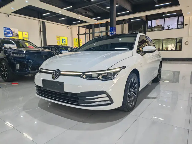 Фотография автомобиля — Volkswagen Golf