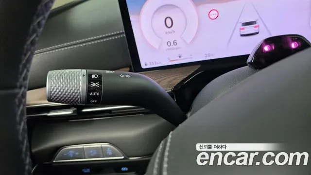 Genesis GV80 — Фото автомобиля 28