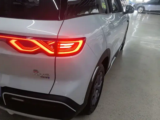 BYD Yuan UP — Фото автомобиля 7