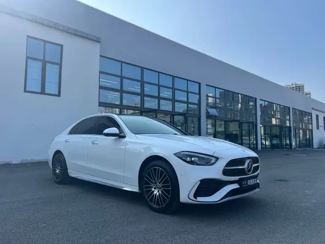 Mercedes-Benz C-Class — Фото автомобиля 3