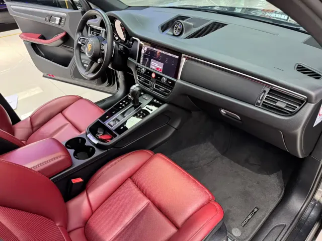Porsche Macan — Фото автомобиля 6